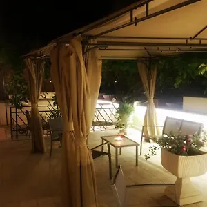 Garden House - Luxury - Self Check-in Only Penzion