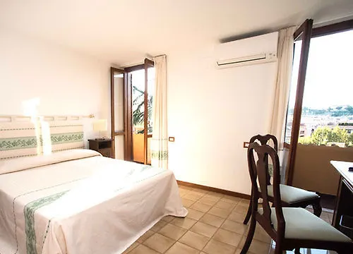 Bed & Breakfast Domus Getsemani Bed and Breakfast Rome